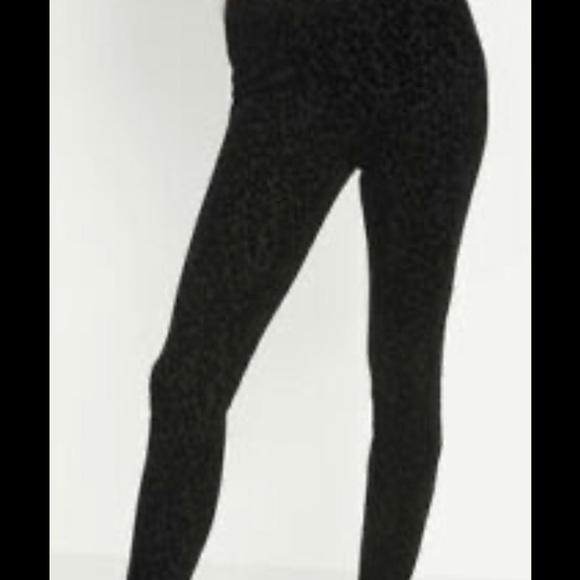 Old Navy Stevie High Rise Black Flocked Leopard leggings - Picture 3 of 17